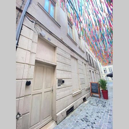 Ferienwohnung Au Coeur De La Cite Medievale Laon Exterior foto
