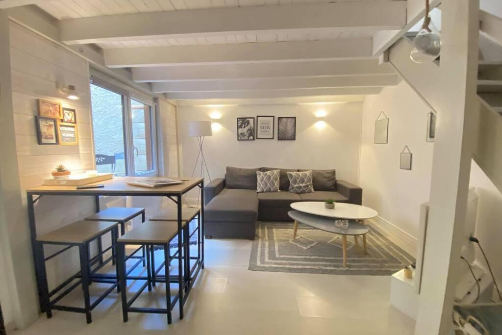 Ferienwohnung Au Coeur De La Cite Medievale Laon Exterior foto